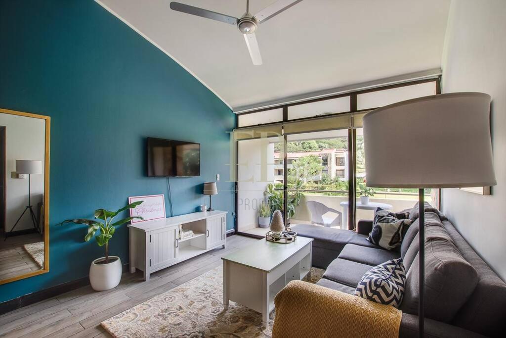 Cr Mariposa Rentals Lakeview Penthouse With Office Space, Pool, Gym, Tennis Santa Ana (San Jose) Exterior foto